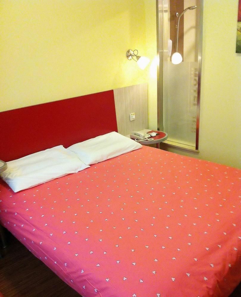 Home Inn Hotel Guiyang Fushui Middle Road Exterior foto